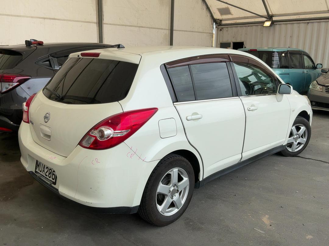 Photo '5' of Nissan Tiida Photo '5' of Nissan Tiida