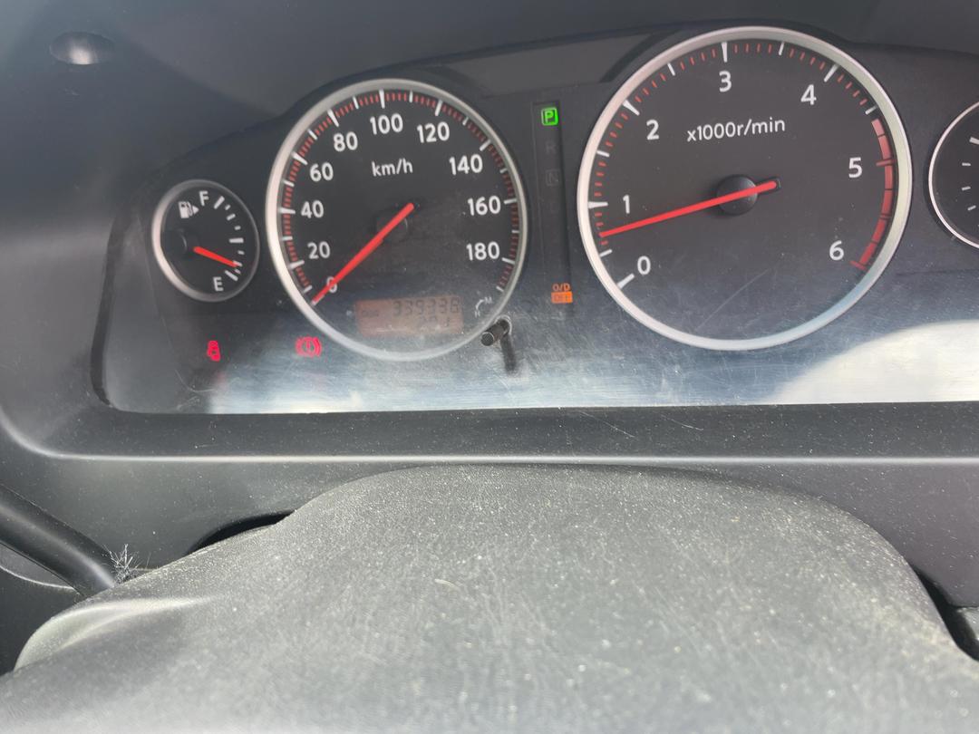 Photo '14' of Nissan Urvan 3.0 DIESEL AUTO Van