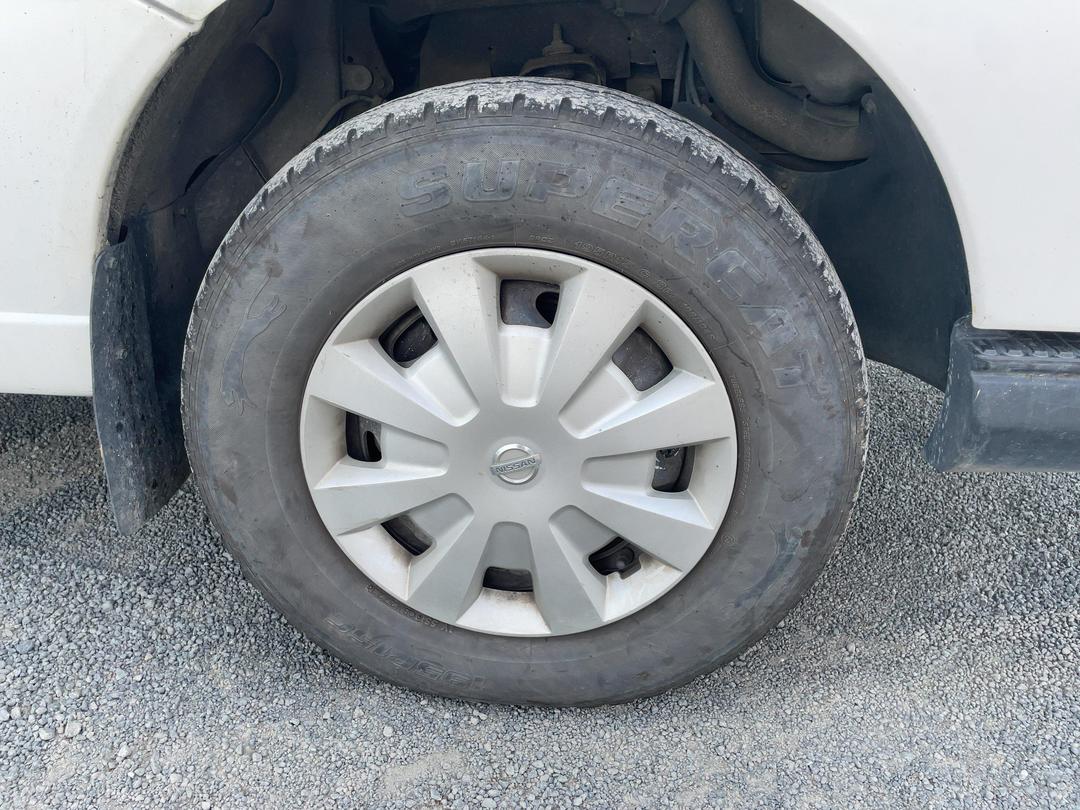 Photo '41' of Nissan Urvan 3.0 DIESEL AUTO Van