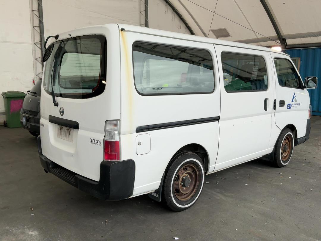 Photo '7' of Nissan Urvan