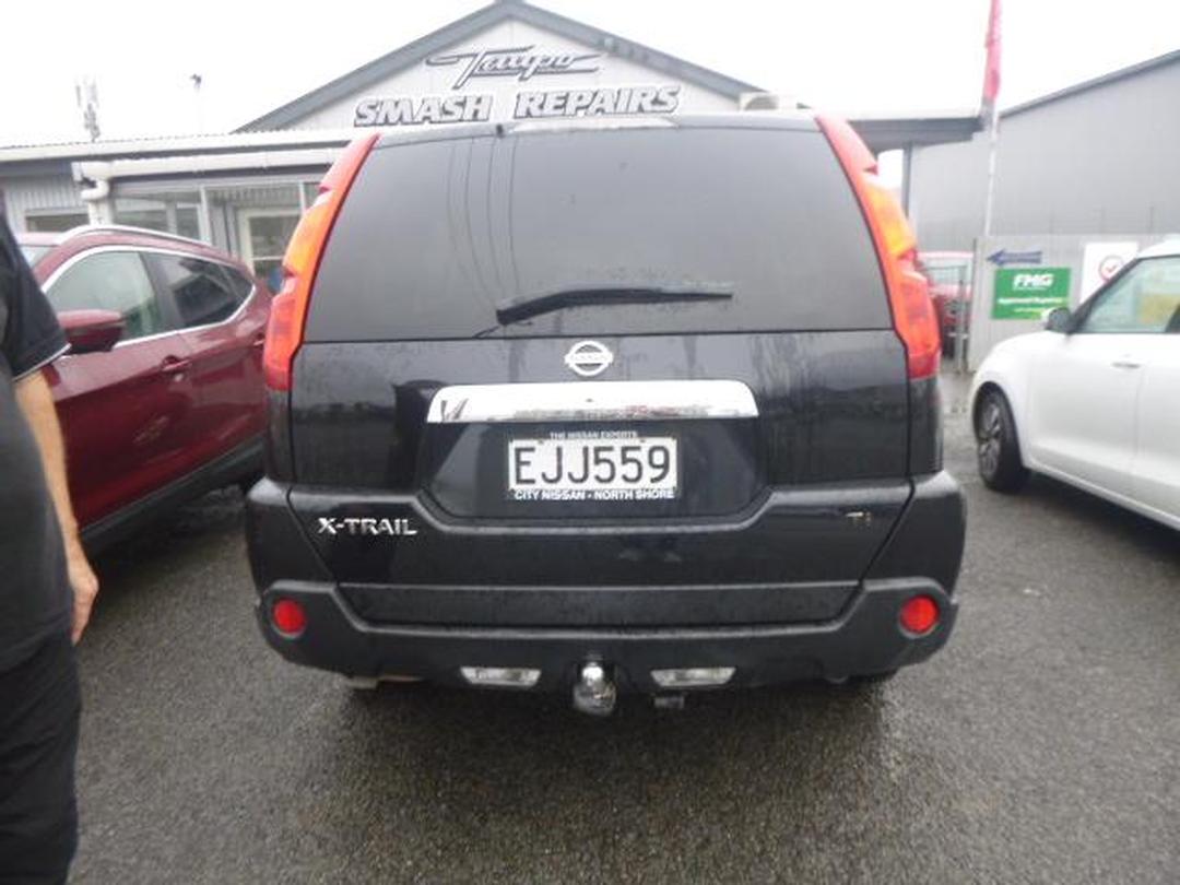Photo '3' of Nissan X-Trail TI-L