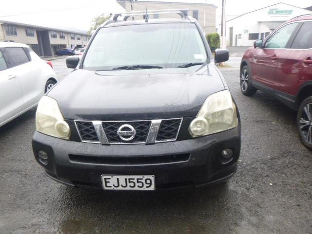 Photo '4' of Nissan X-Trail TI-L