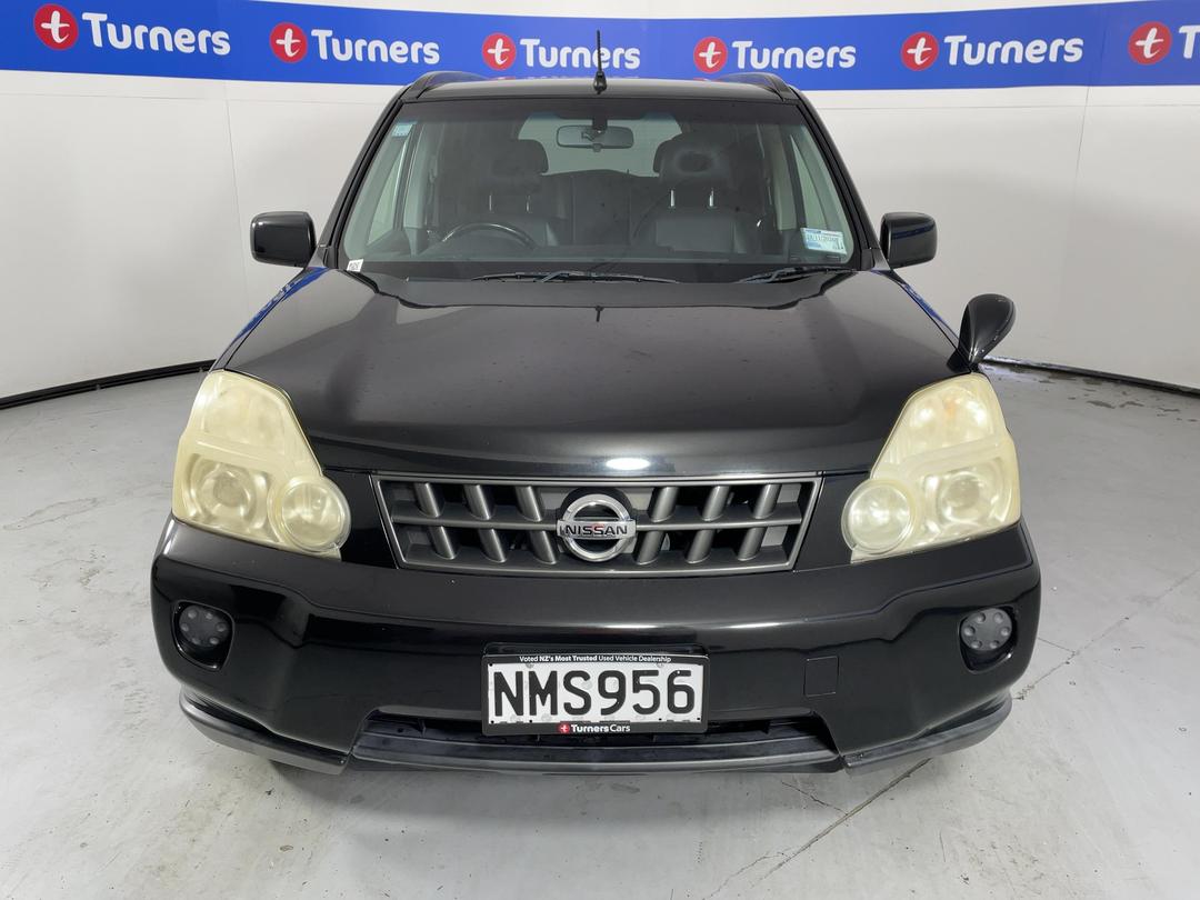 Photo '2' of Nissan X-Trail