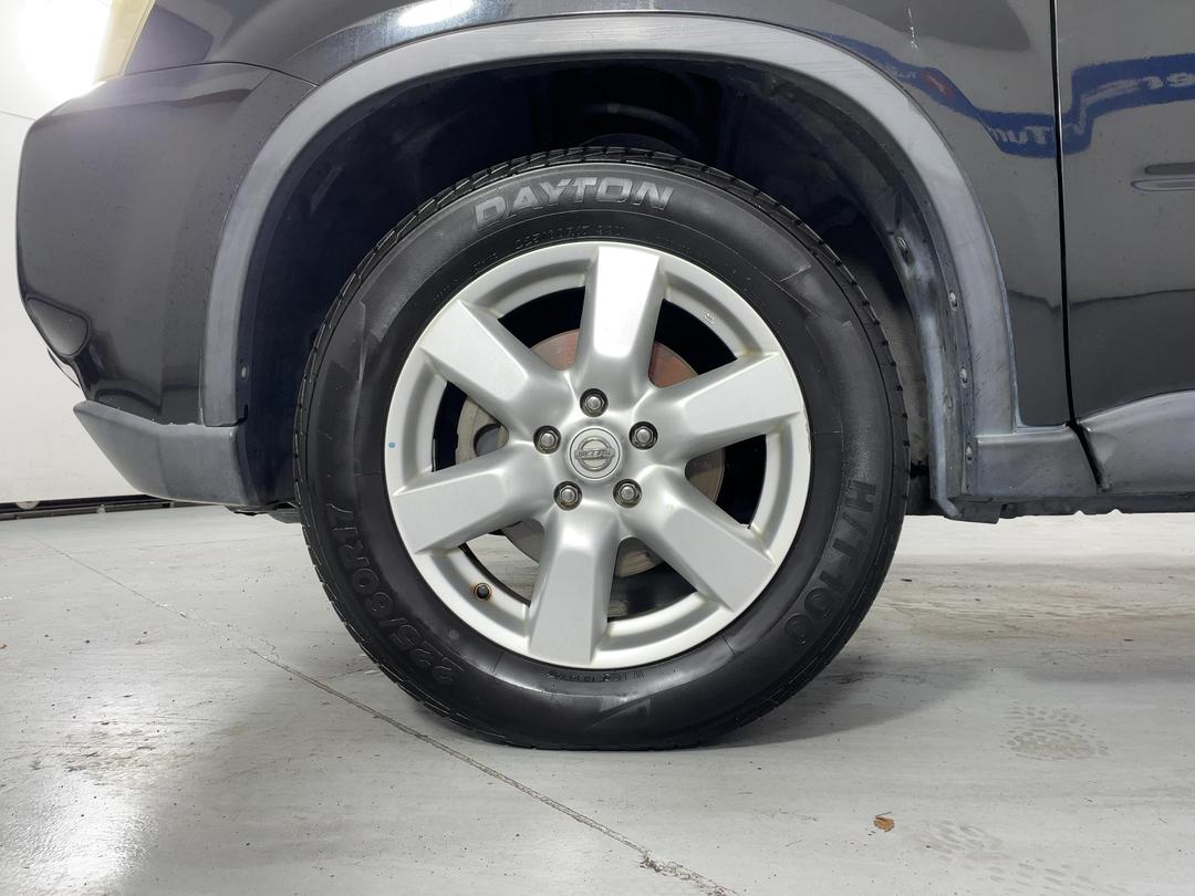 Photo '10' of Nissan X-Trail