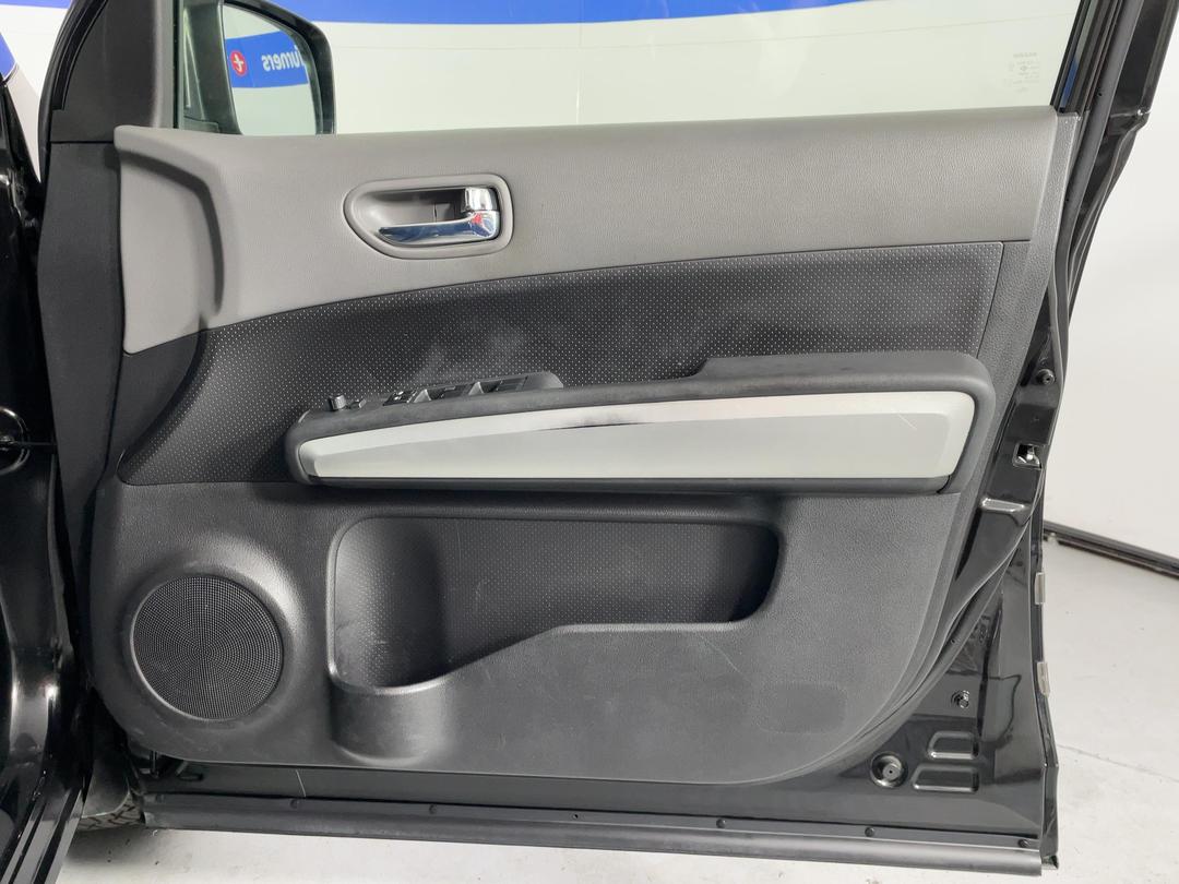 Photo '15' of Nissan X-Trail