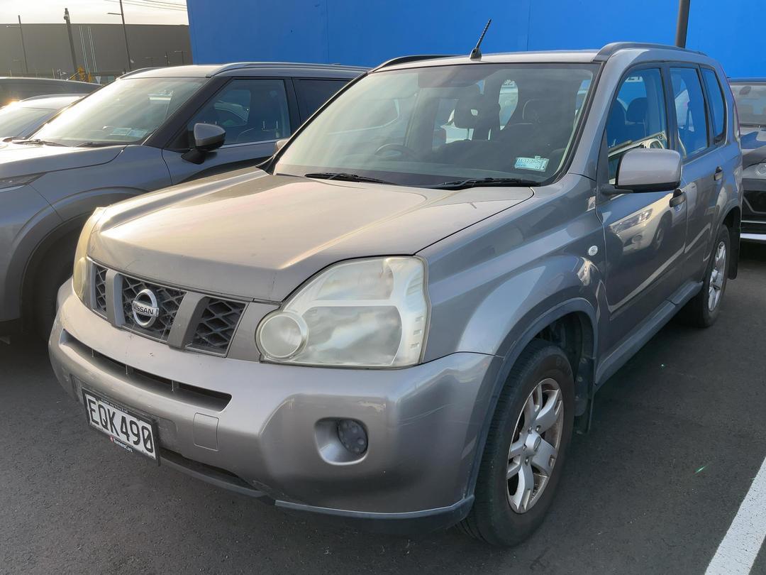 Photo '3' of Nissan X-Trail ST-L Photo '3' of Nissan X-Trail ST-L