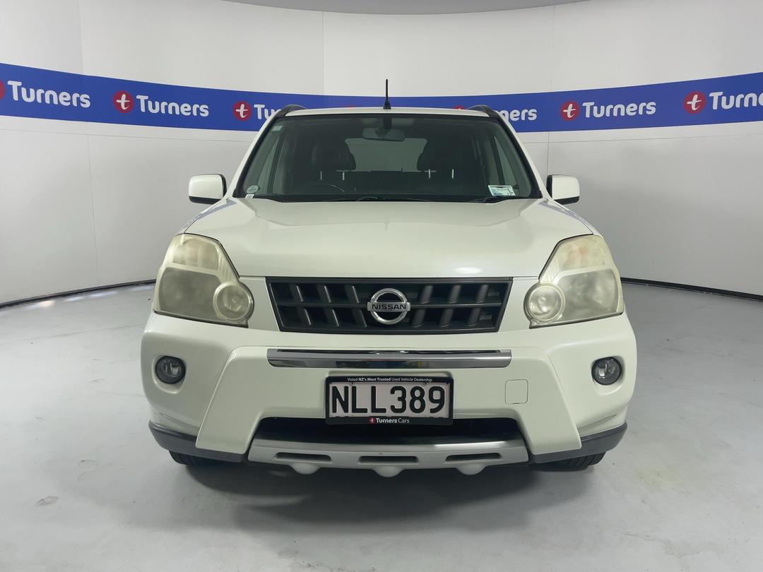Photo '2' of Nissan X-Trail
