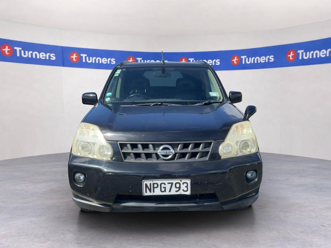 Photo '2' of Nissan X-Trail