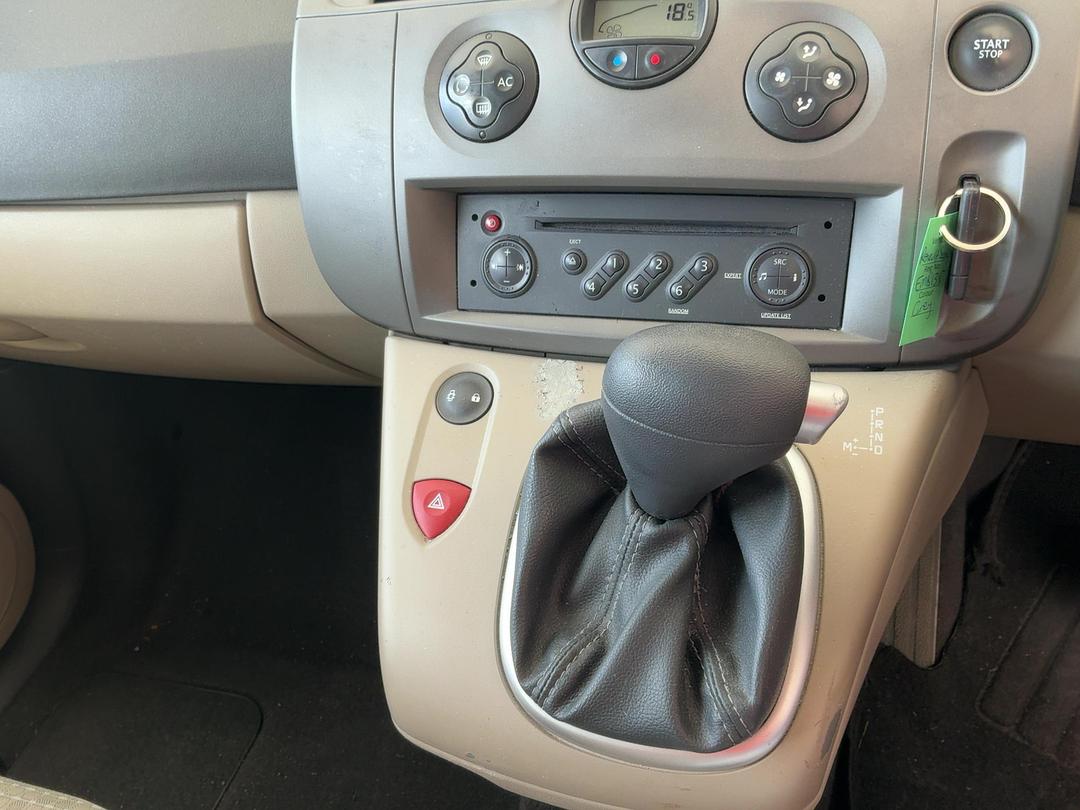 Photo '14' of Renault Scenic II DCI Photo '14' of Renault Scenic II DCI