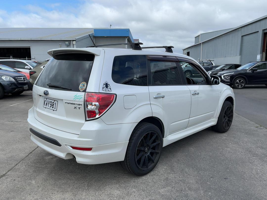 Photo '6' of Subaru Forester