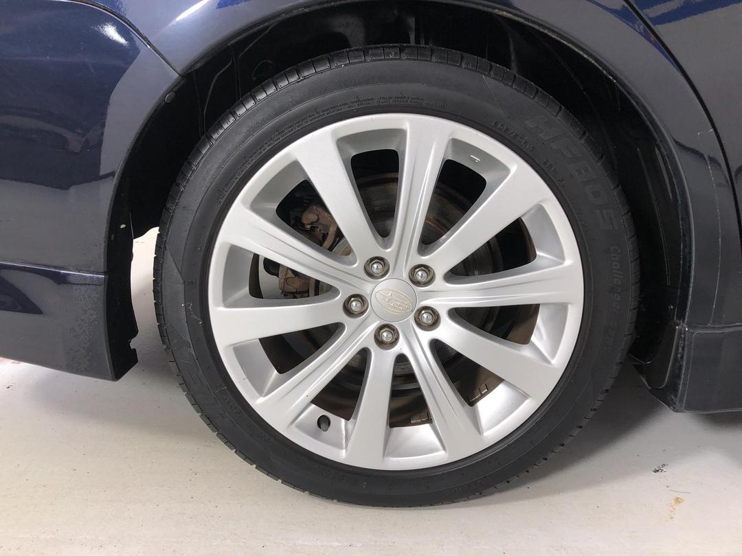 Photo '12' of Subaru Impreza