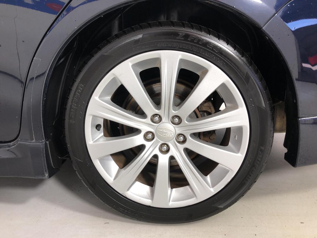 Photo '11' of Subaru Impreza