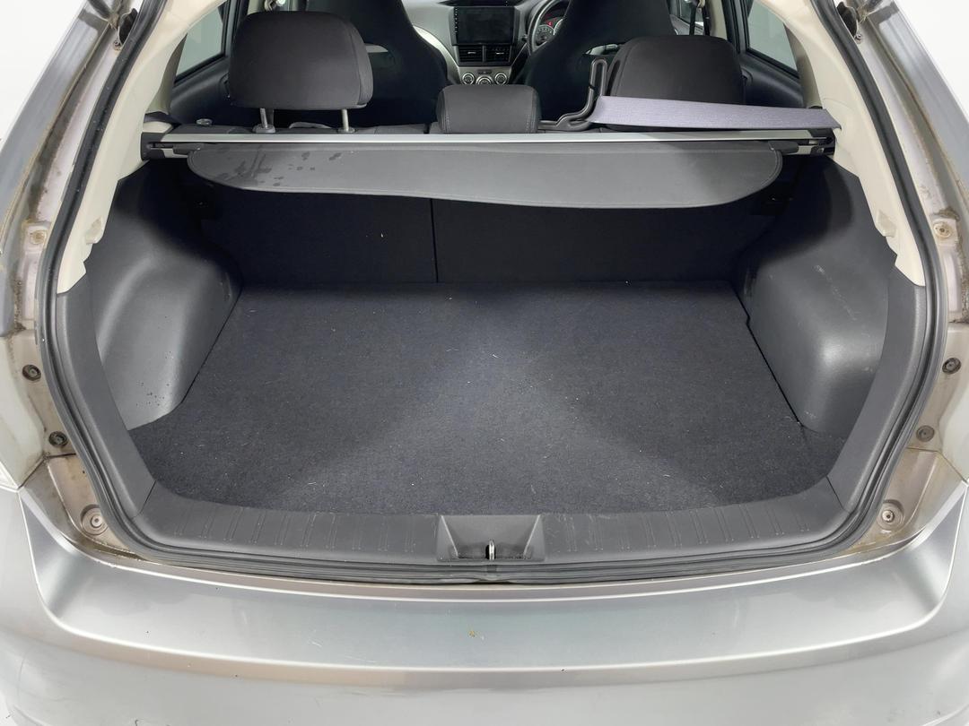 Photo '14' of Subaru Impreza