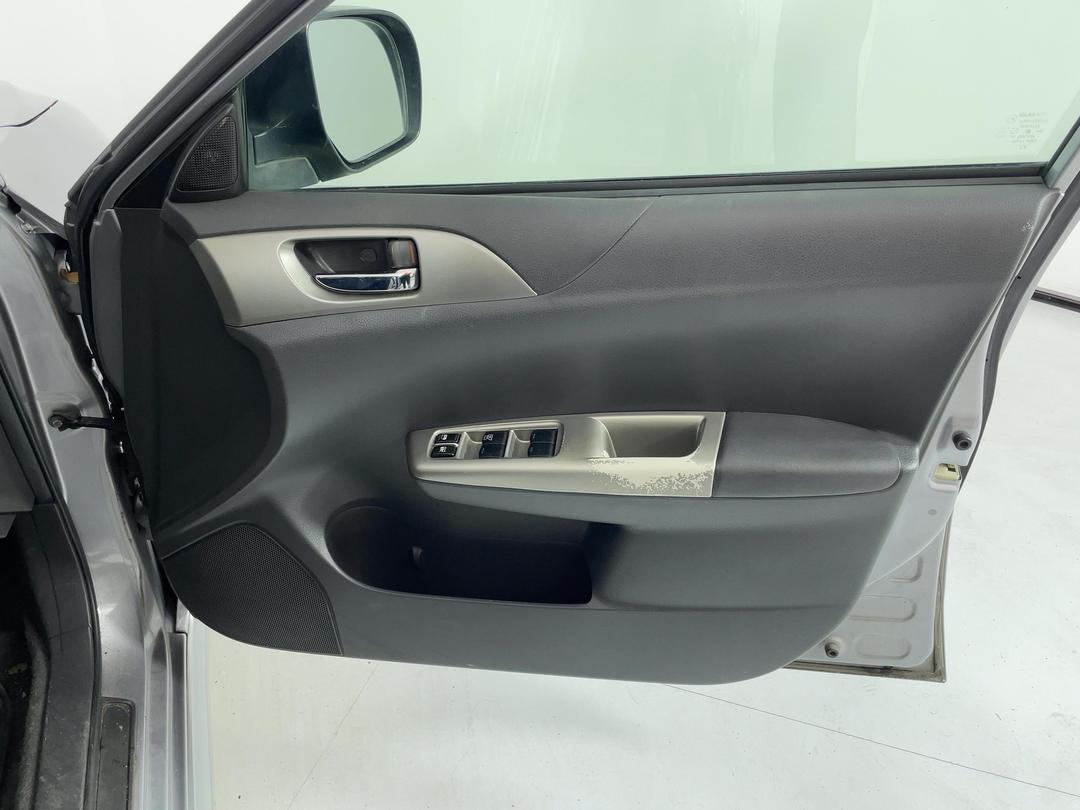 Photo '15' of Subaru Impreza