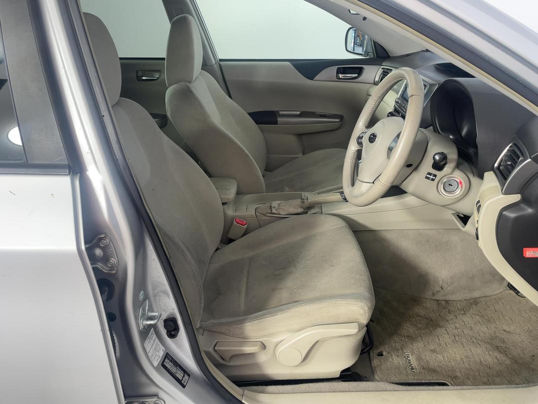 Photo '16' of Subaru Impreza