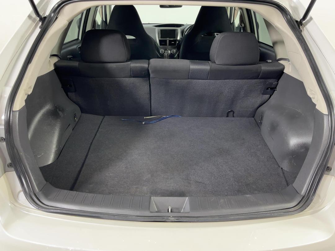 Photo '14' of Subaru Impreza