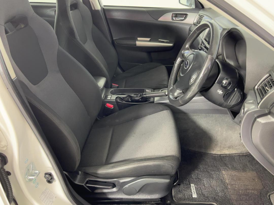 Photo '16' of Subaru Impreza