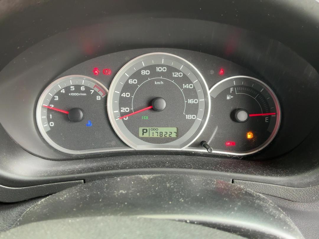 Photo '28' of Subaru Impreza Photo '28' of Subaru Impreza