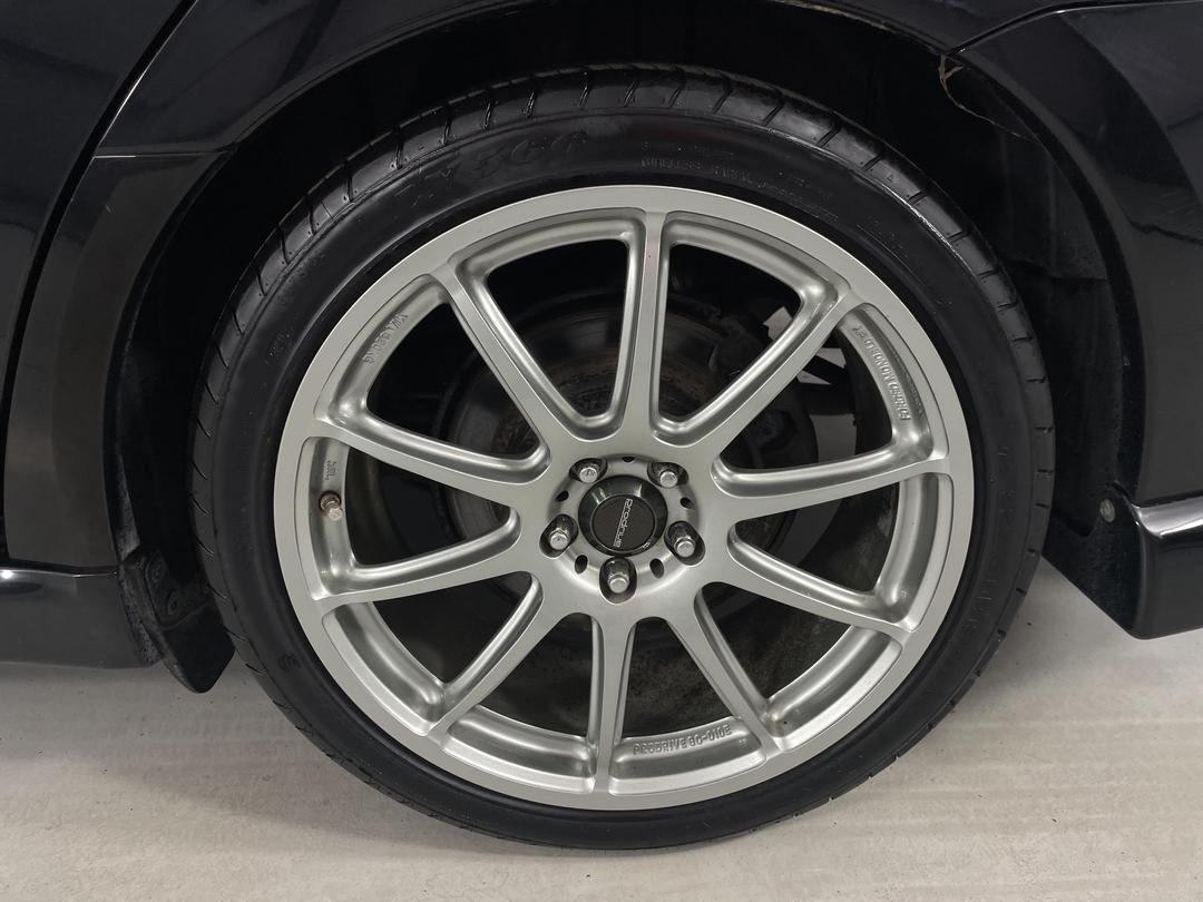 Photo '11' of Subaru Legacy