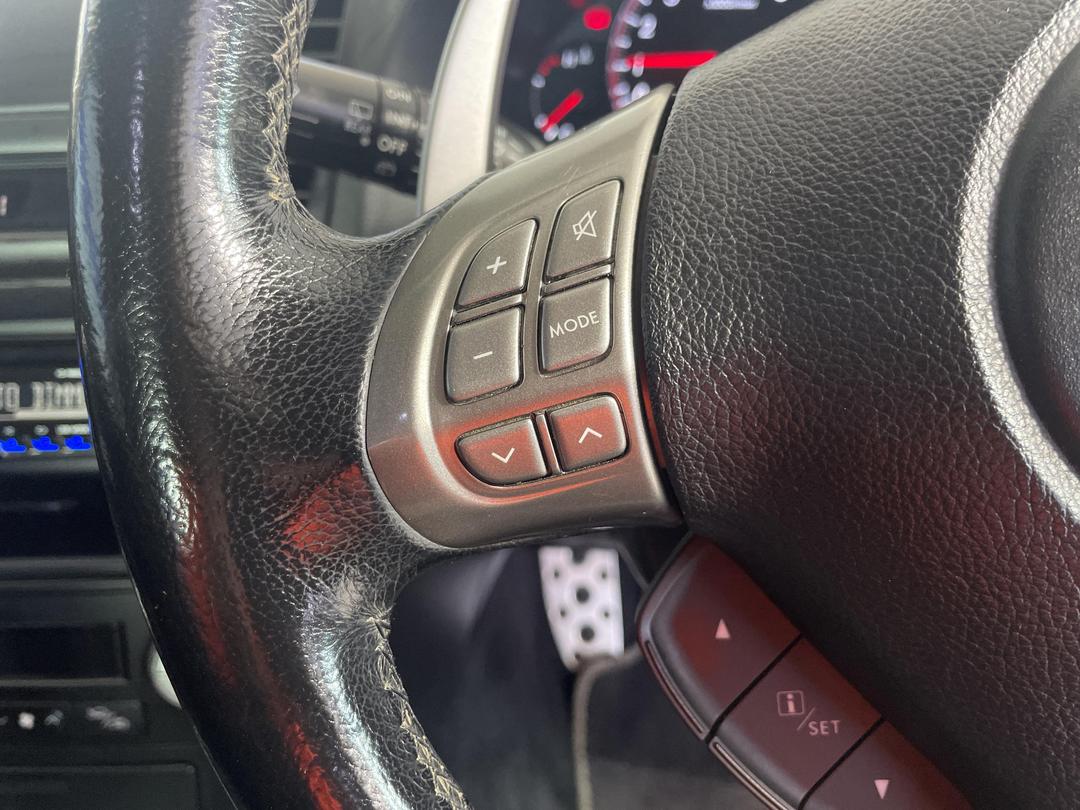 Photo '24' of Subaru Legacy