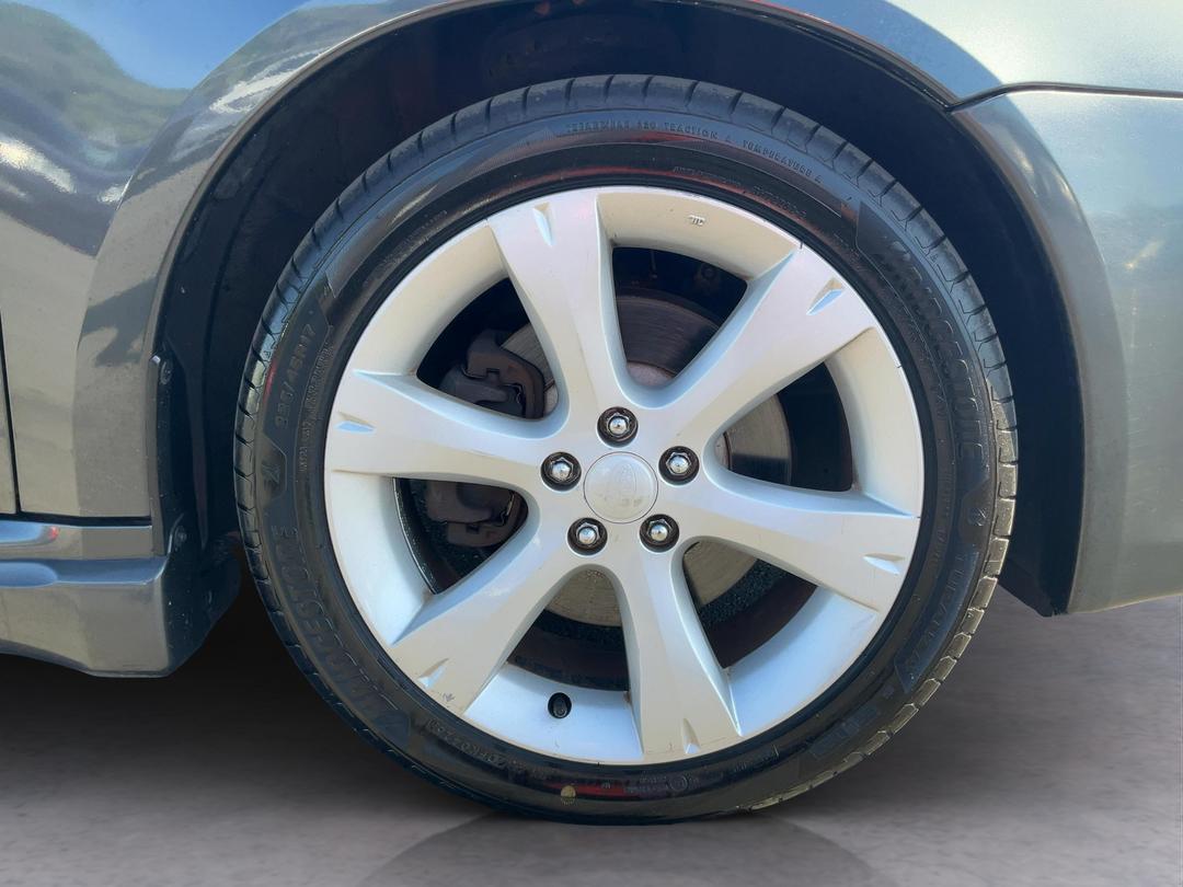 Photo '9' of Subaru Legacy