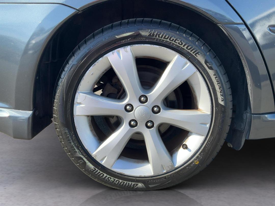 Photo '12' of Subaru Legacy