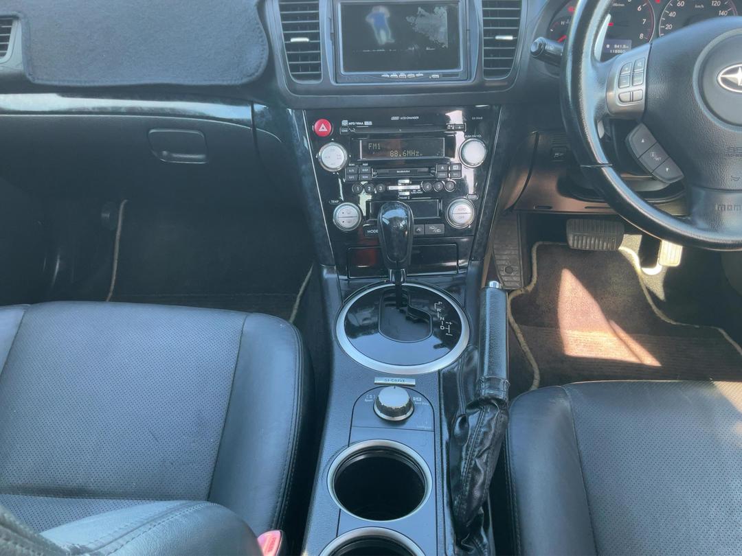 Photo '18' of Subaru Legacy