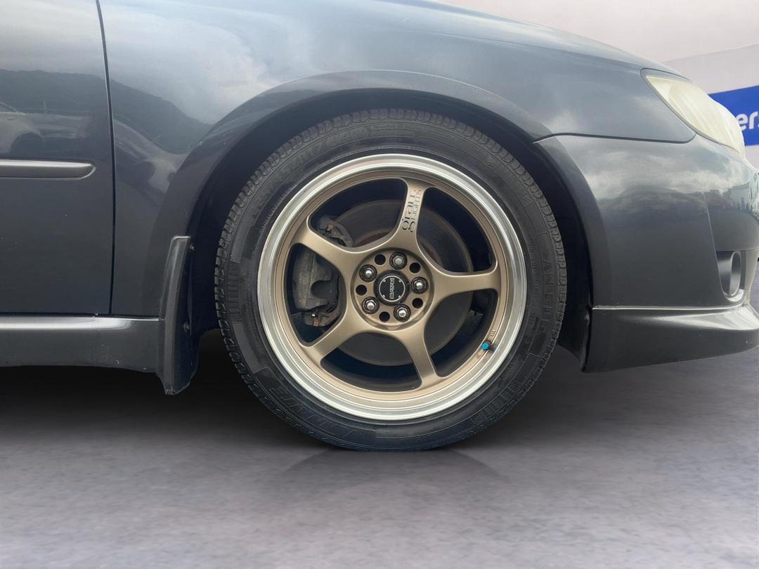 Photo '9' of Subaru Legacy