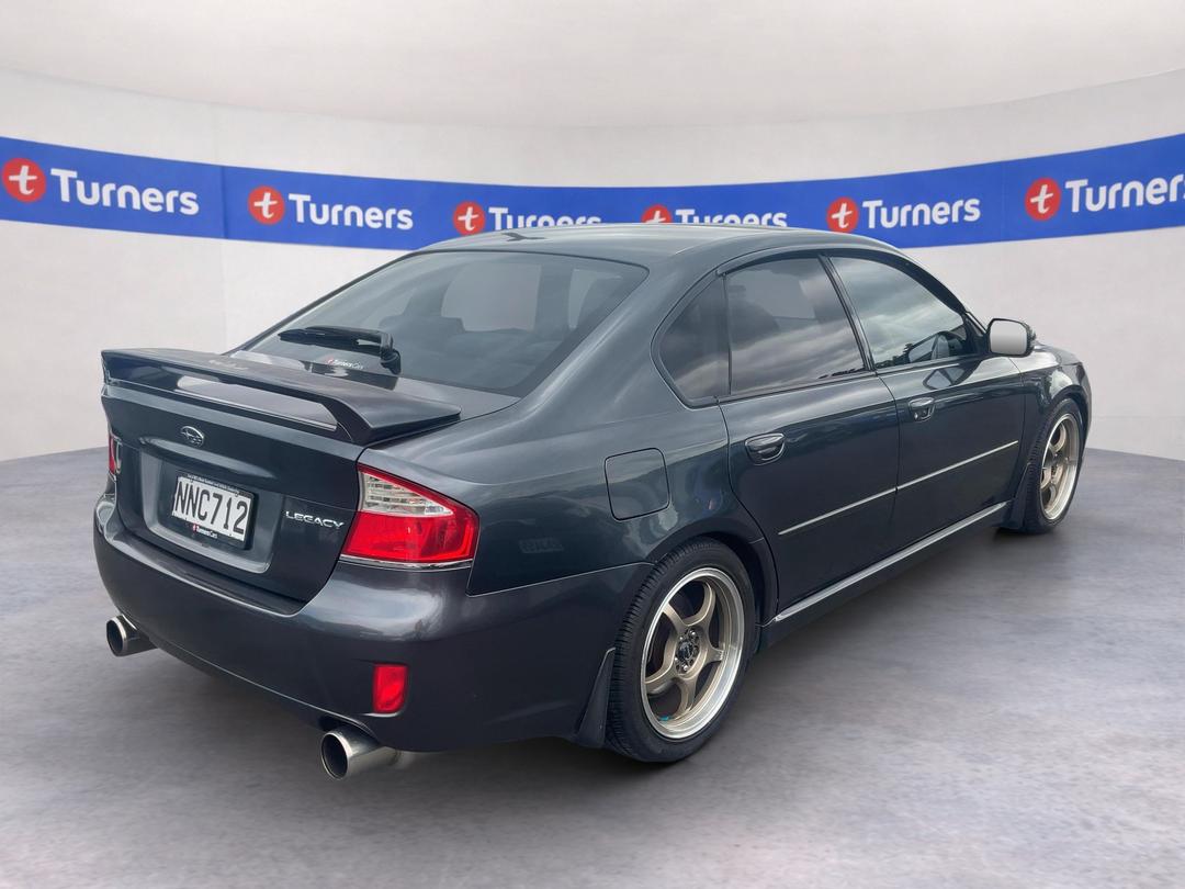 Photo '7' of Subaru Legacy