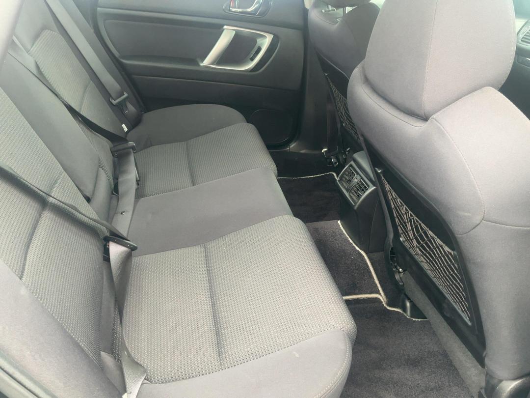 Photo '20' of Subaru Legacy