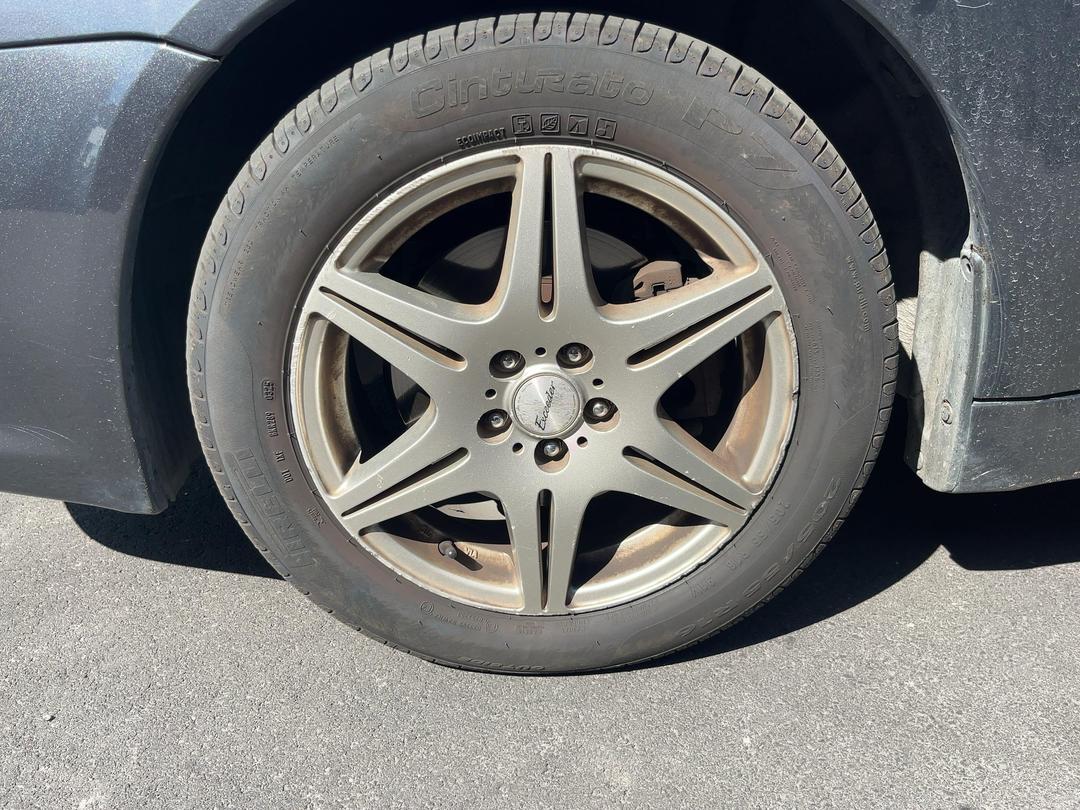 Photo '5' of Subaru Legacy Photo '5' of Subaru Legacy