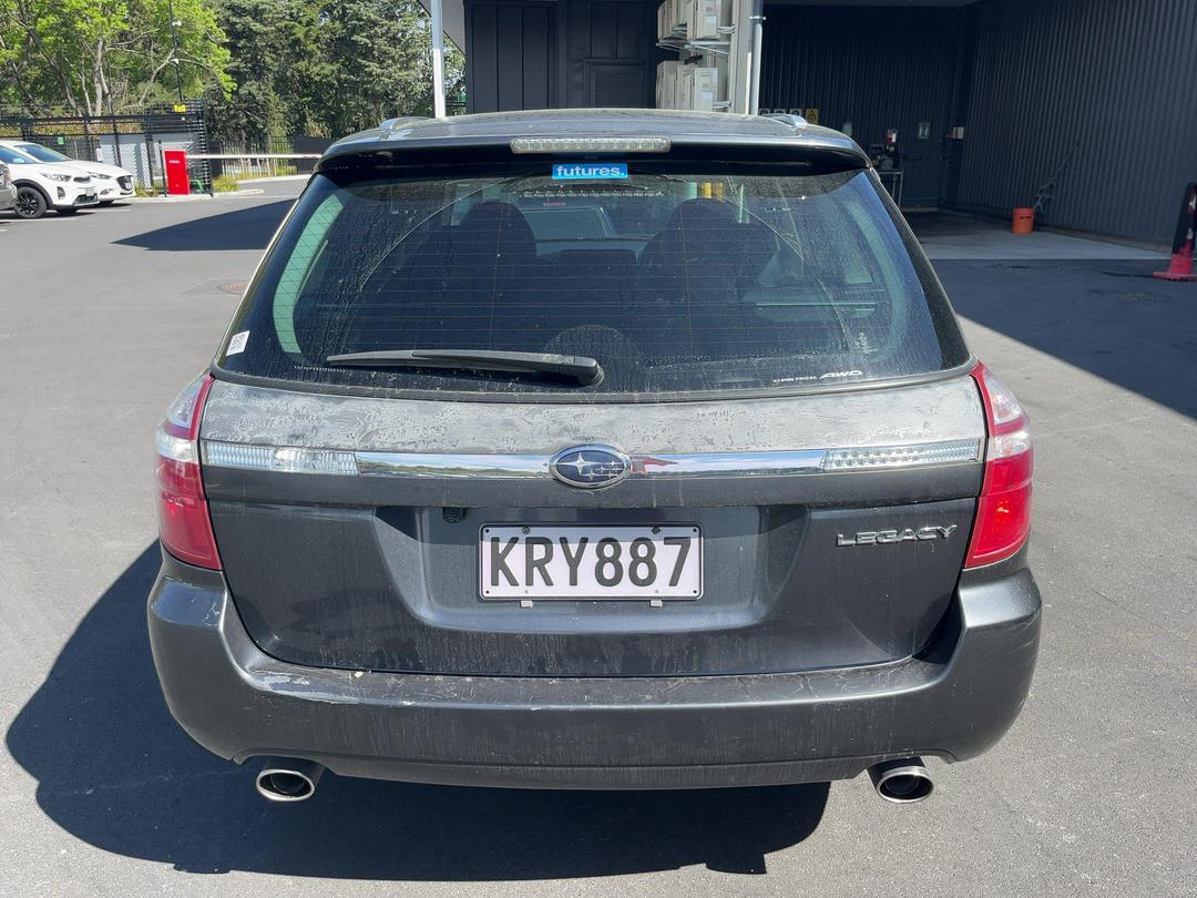 Photo '9' of Subaru Legacy Photo '9' of Subaru Legacy