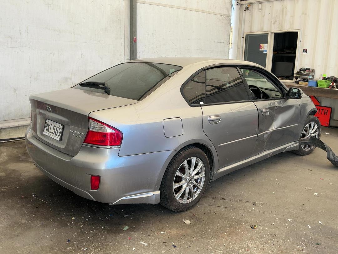 Photo '6' of Subaru Legacy Photo '6' of Subaru Legacy