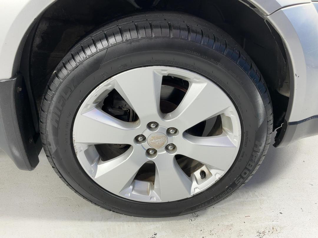 Photo '9' of Subaru Outback
