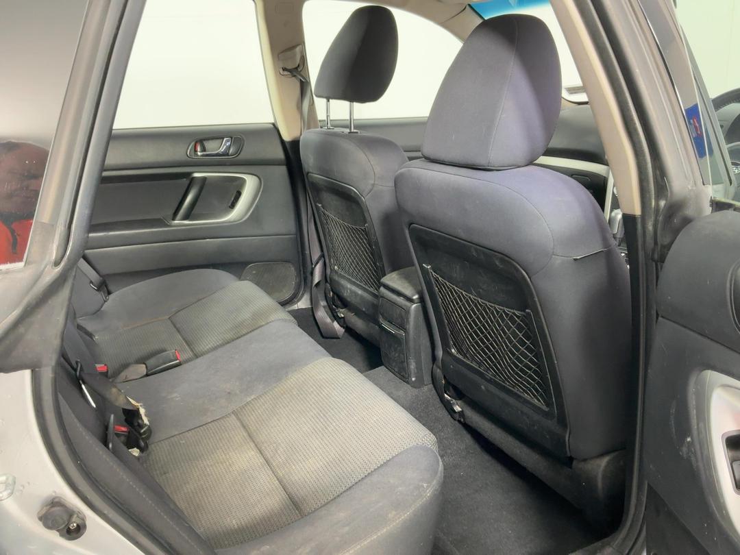 Photo '20' of Subaru Outback
