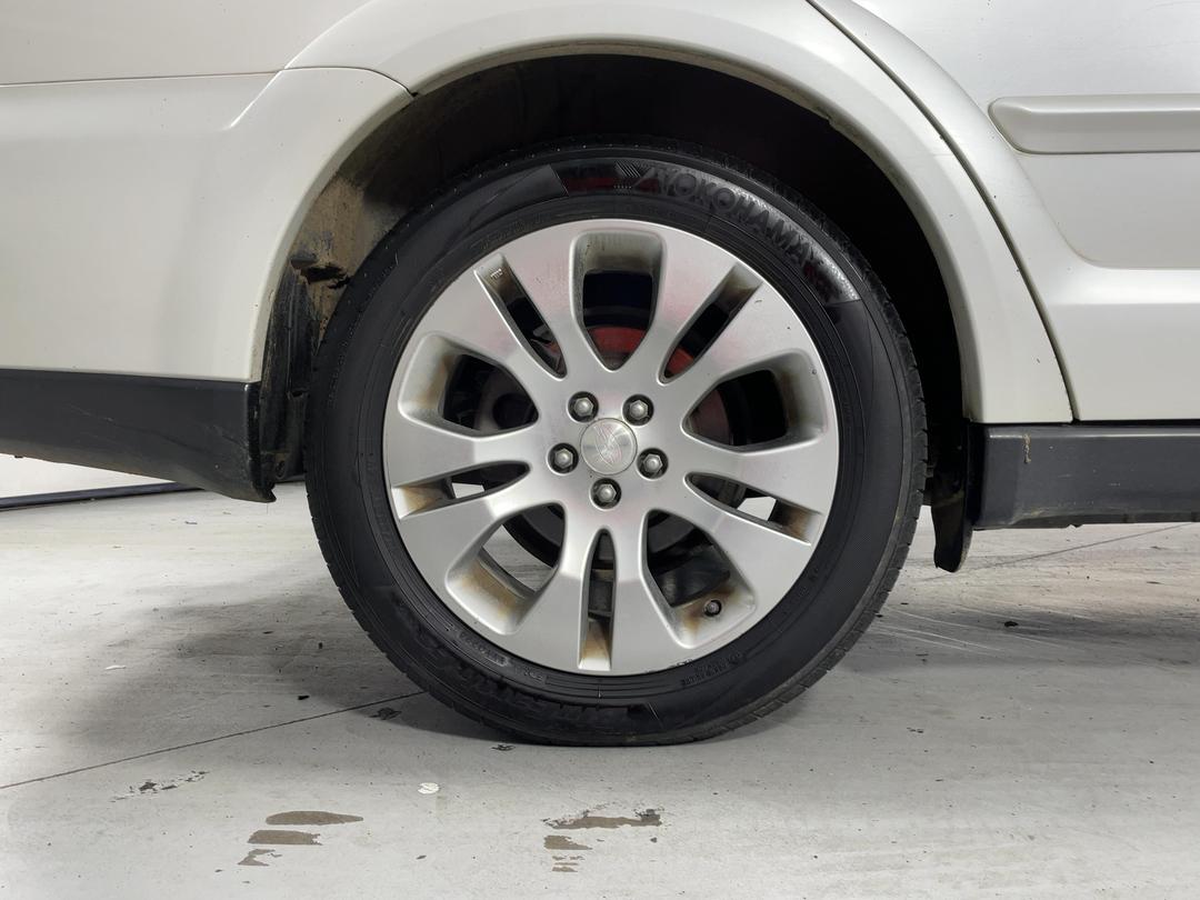 Photo '12' of Subaru Outback