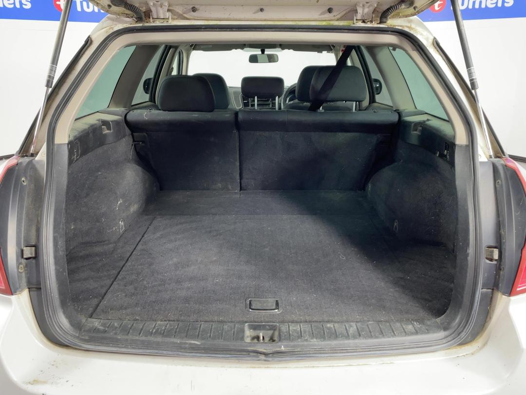 Photo '14' of Subaru Outback
