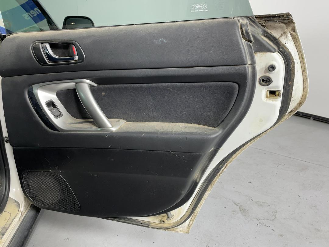 Photo '19' of Subaru Outback