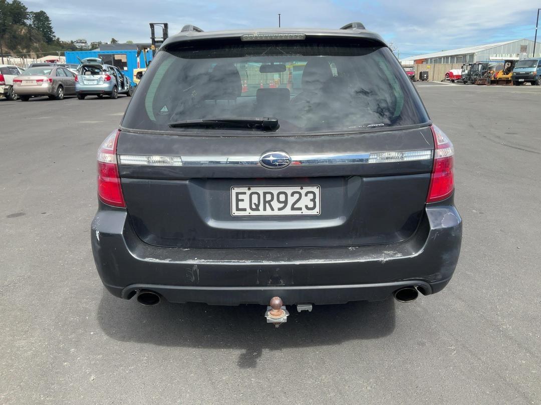 Photo '7' of Subaru Outback I LTD Photo '7' of Subaru Outback I LTD