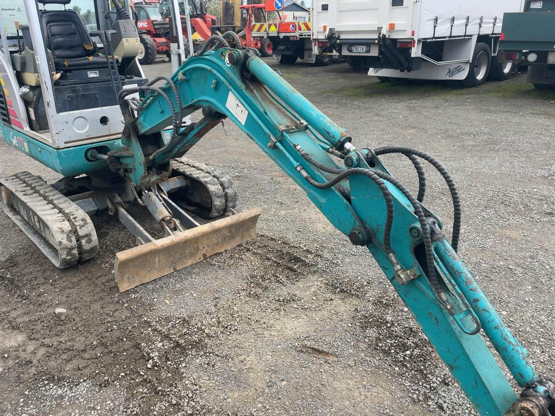 Photo '35' of Sunward SWE17 Excavator