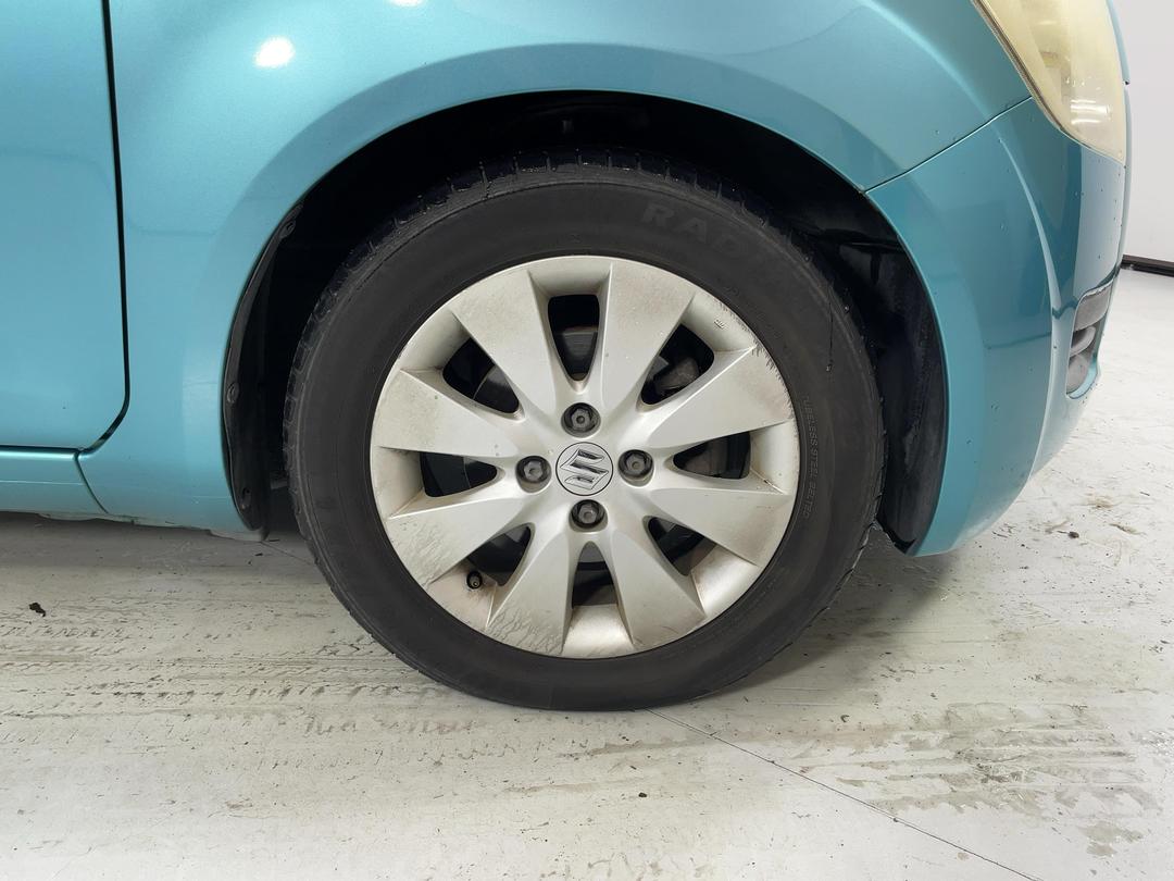 Photo '9' of Suzuki Splash