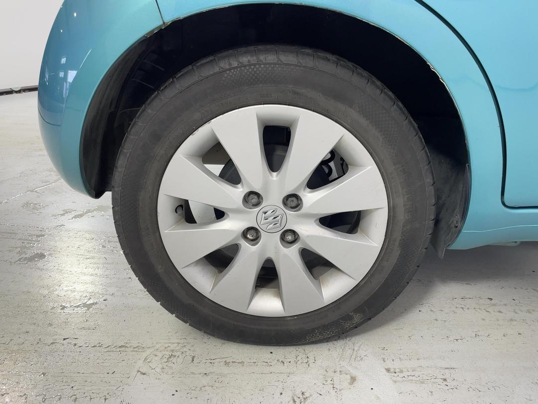 Photo '12' of Suzuki Splash
