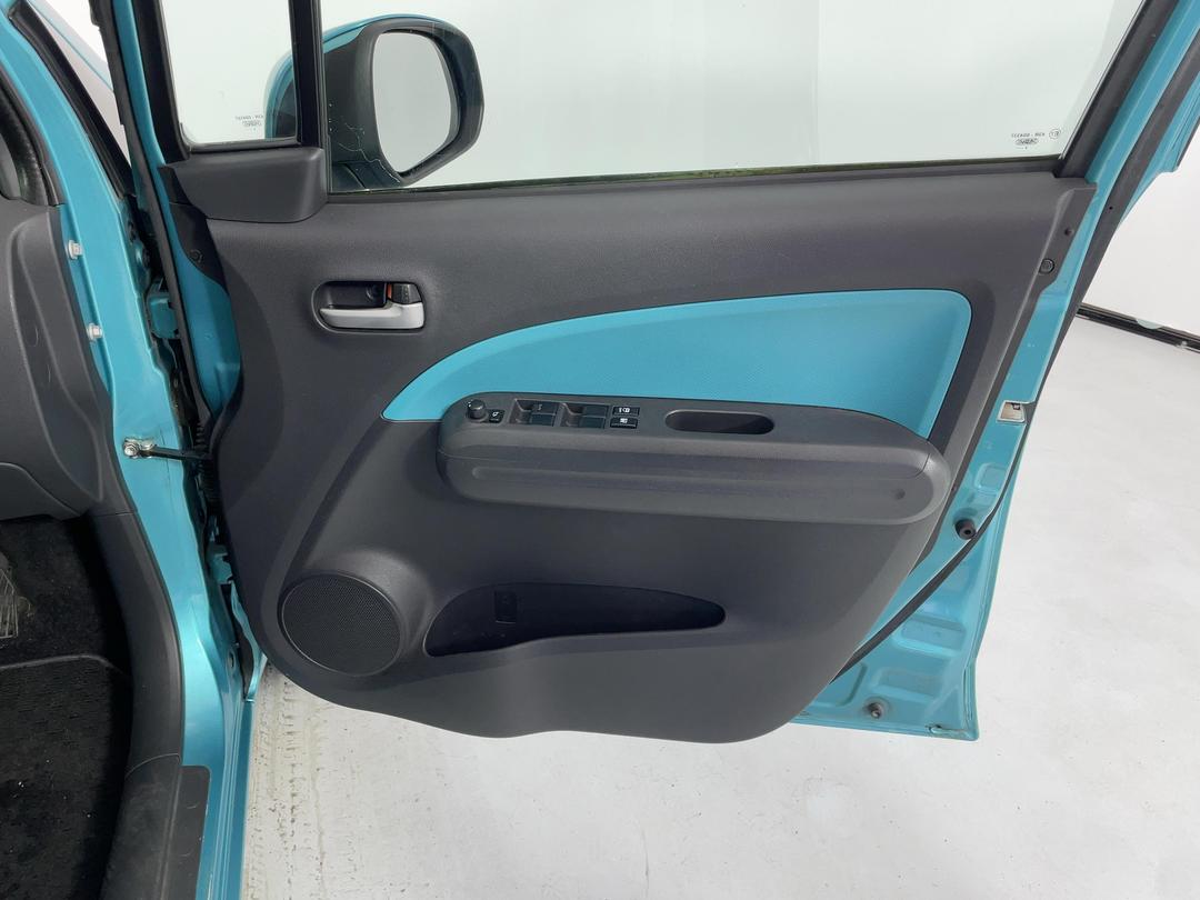 Photo '15' of Suzuki Splash