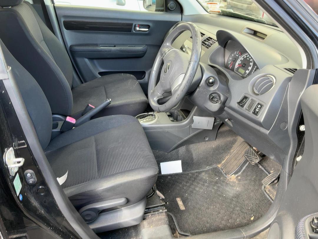 Photo '19' of Suzuki Swift Photo '19' of Suzuki Swift