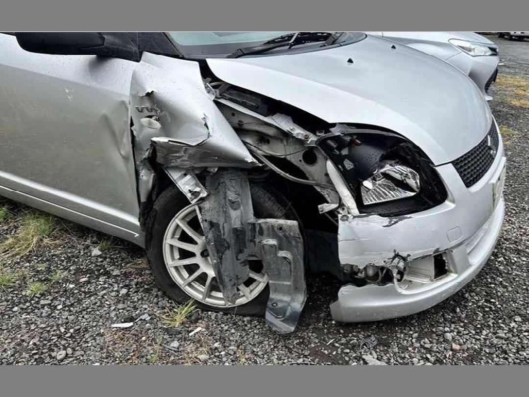 Photo '8' of Suzuki Swift Glxa