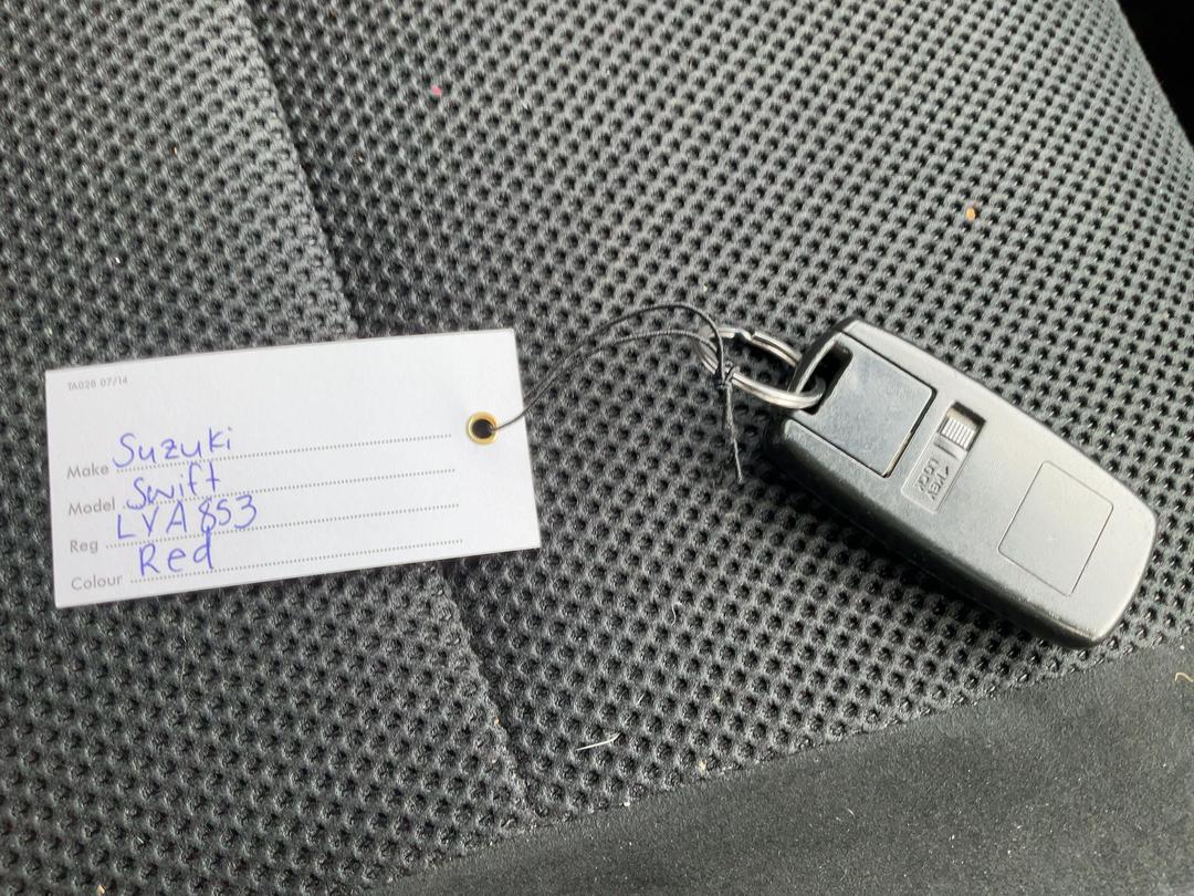 Photo '20' of Suzuki Swift