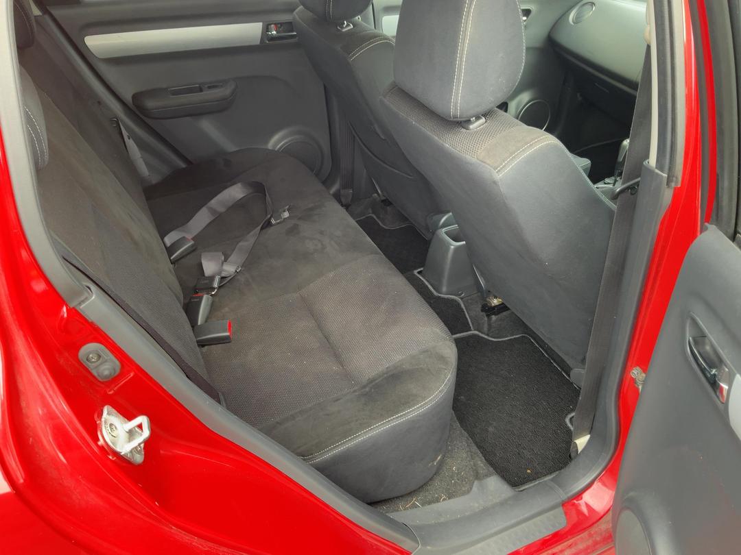 Photo '16' of Suzuki Swift