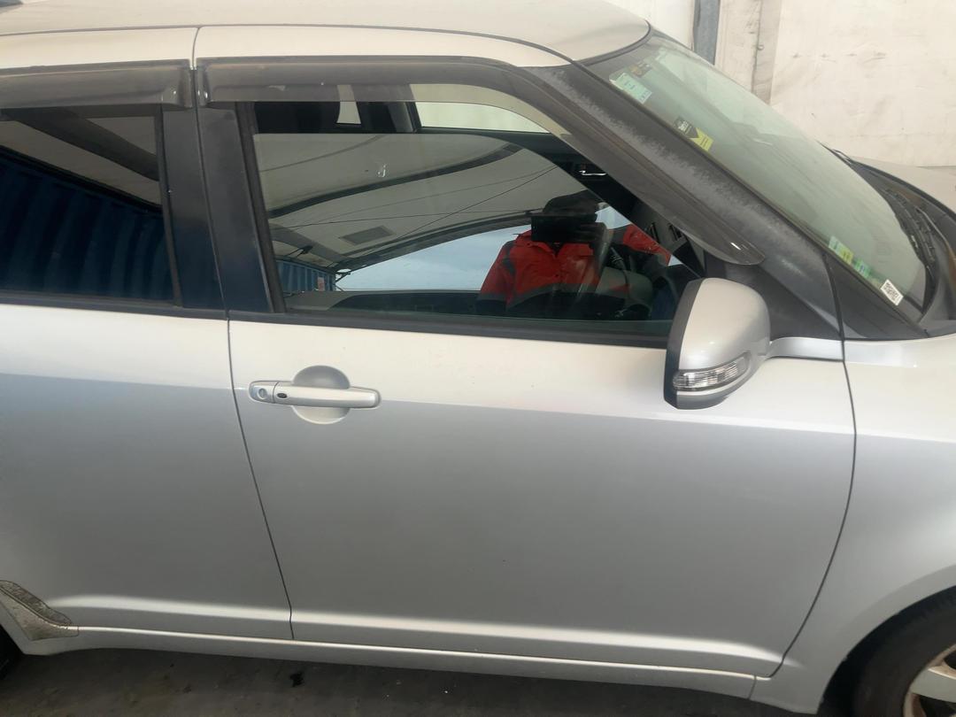 Photo '3' of Suzuki Swift