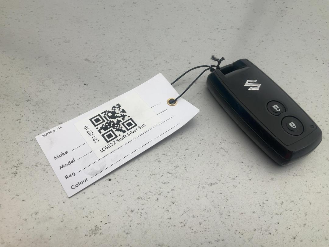 Photo '18' of Suzuki Swift