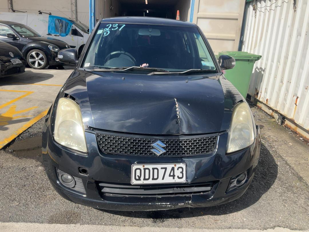 Photo '2' of Suzuki Swift